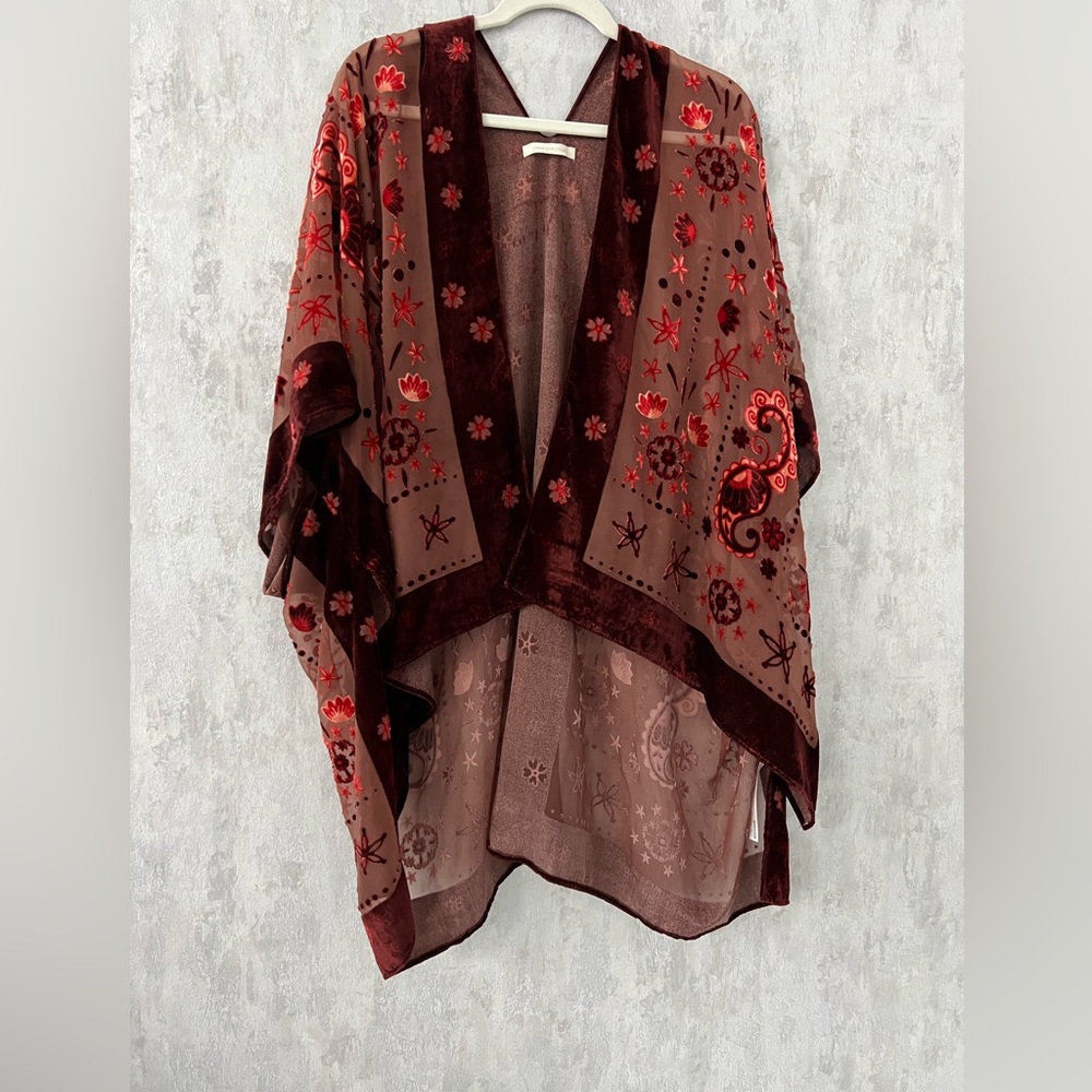 Urban Outfitters burgundy lace kimono